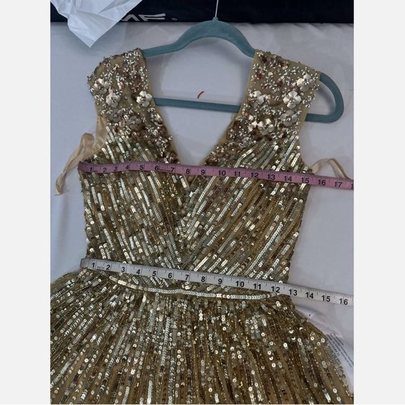 NWT $798 Mac Duggal [ 8‎ ] Sequin & Floral Embellished Evening Gown Gold - Picture 5 of 15